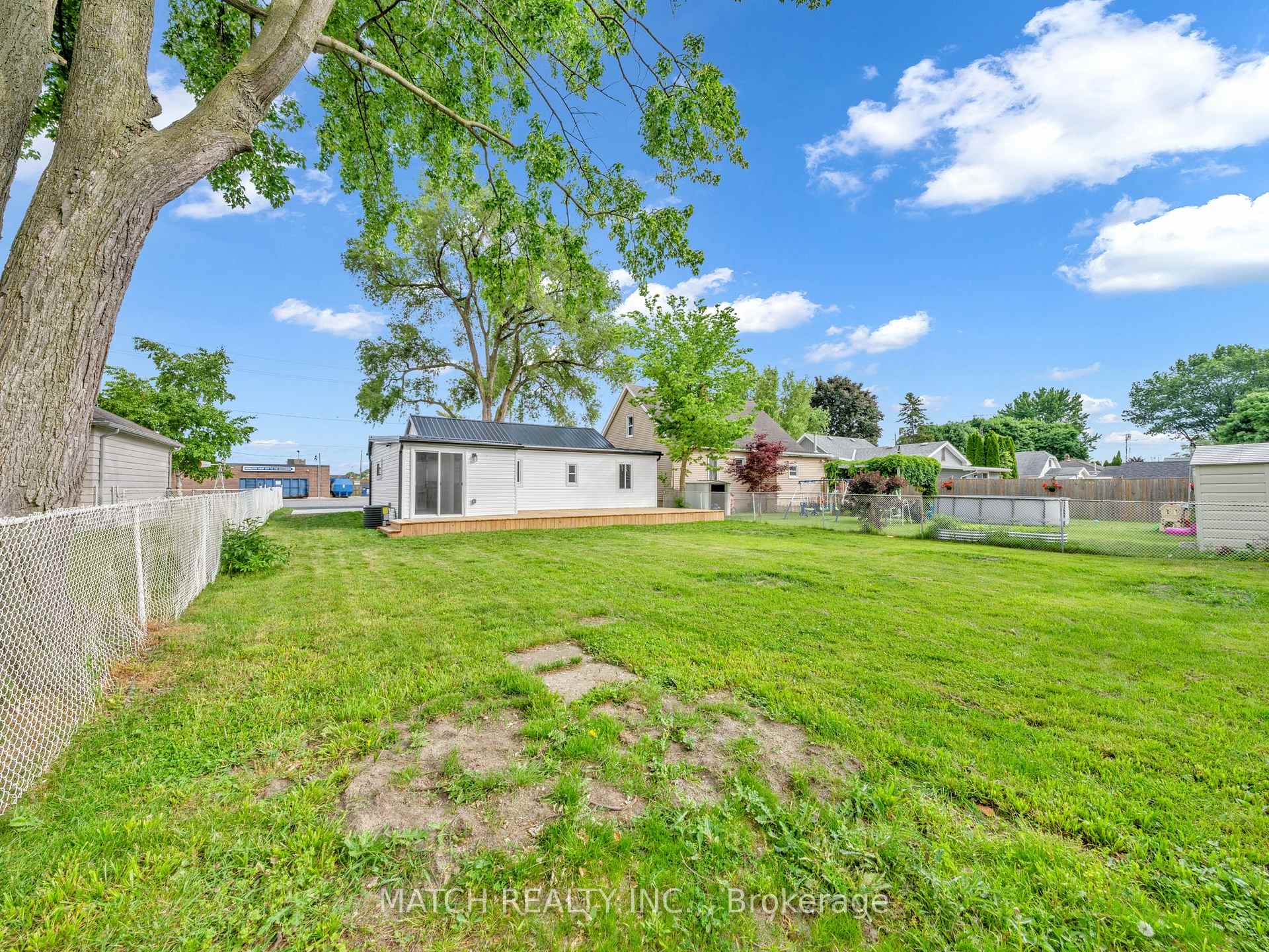 Photo 31 of 7 Oxley Drive, Chatham-Kent, Chatham — HOMEH