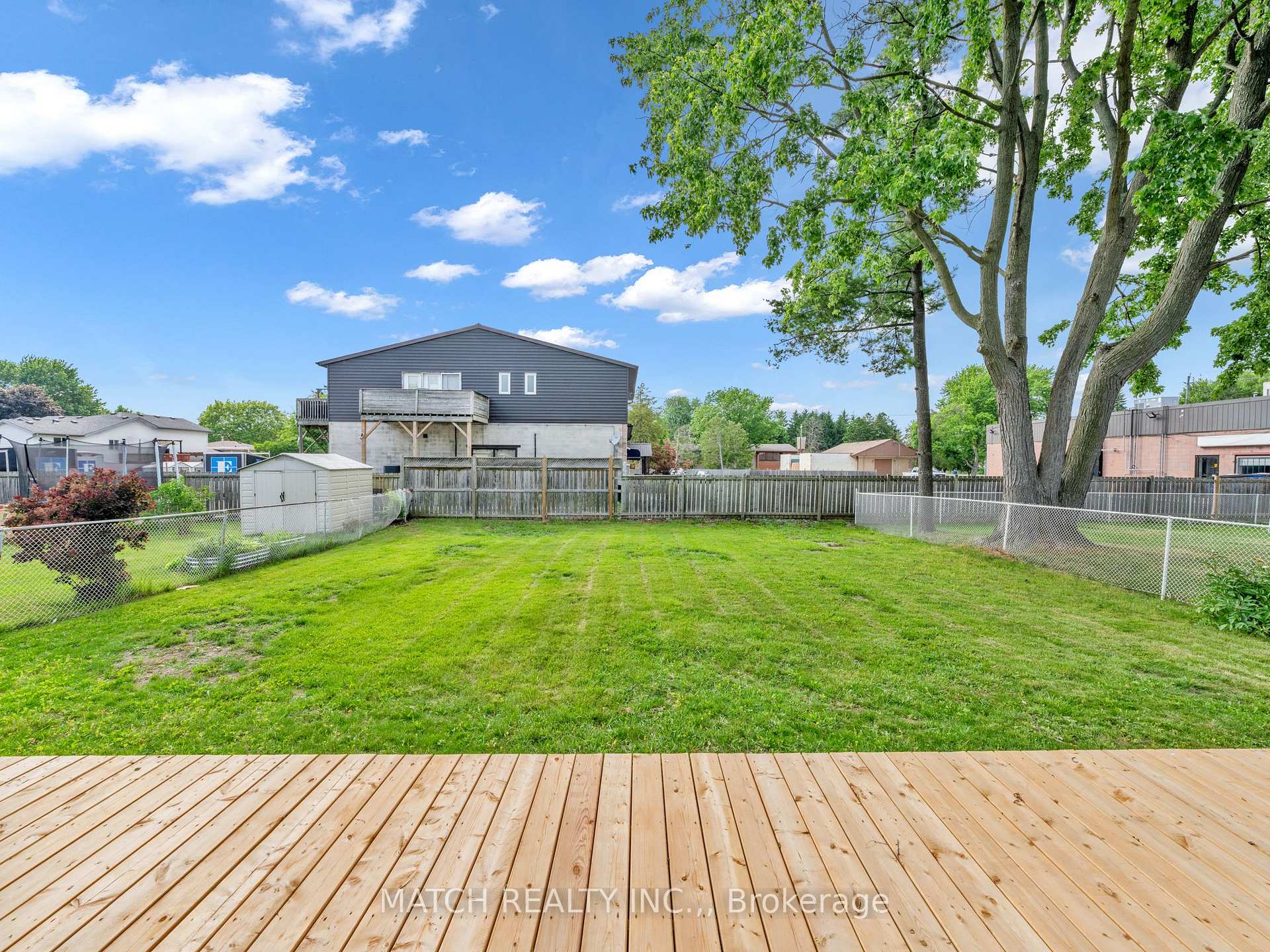Photo 37 of 7 Oxley Drive, Chatham-Kent, Chatham — HOMEH