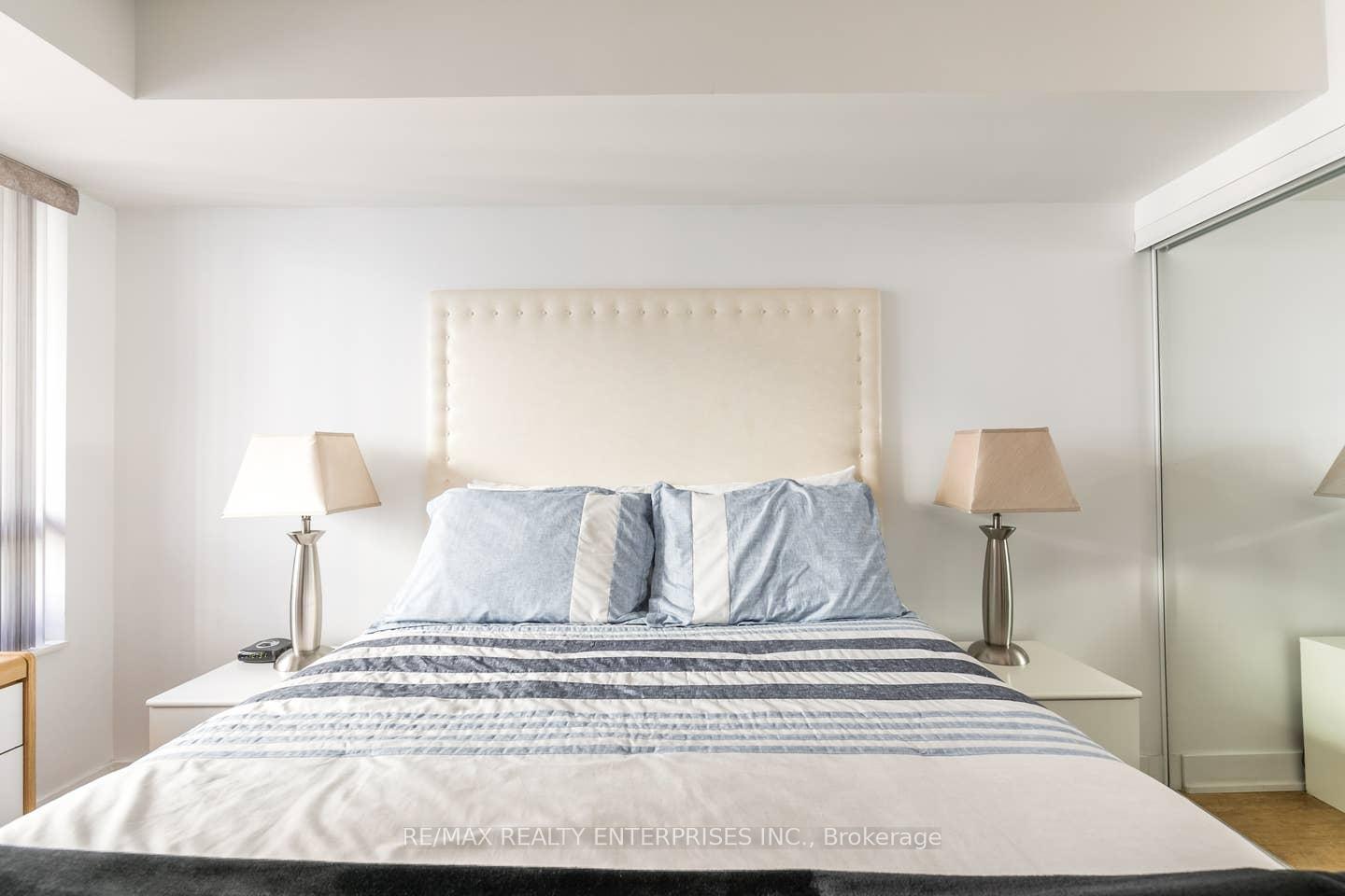 Photo 10 of Unit 1109, 20 Blue Jays Way, Toronto, Waterfront Communities — HOMEH
