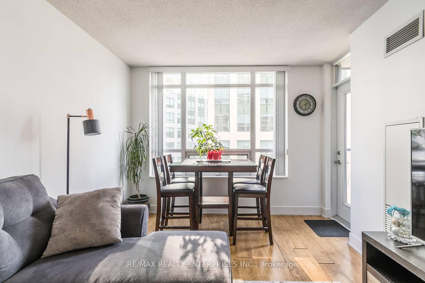 Photo 12 of Unit 1109, 20 Blue Jays Way, Toronto, Waterfront Communities — HOMEH