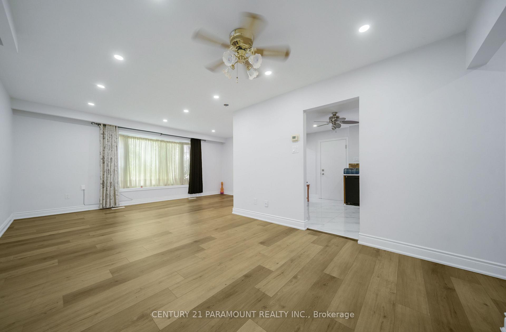 Photo 10 of 11 Gondola Crescent, Brampton, Northgate — HOMEH