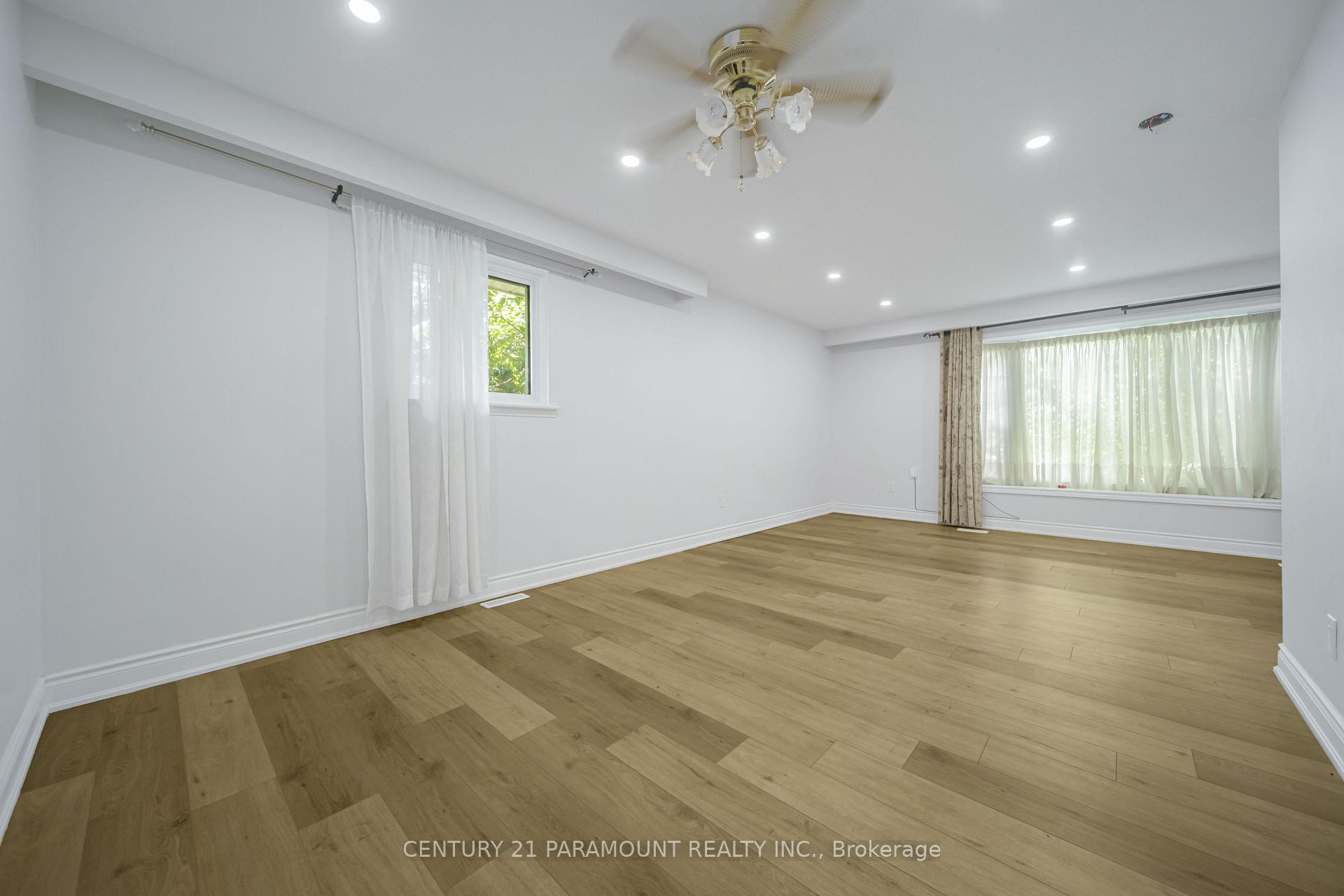 Photo 11 of 11 Gondola Crescent, Brampton, Northgate — HOMEH