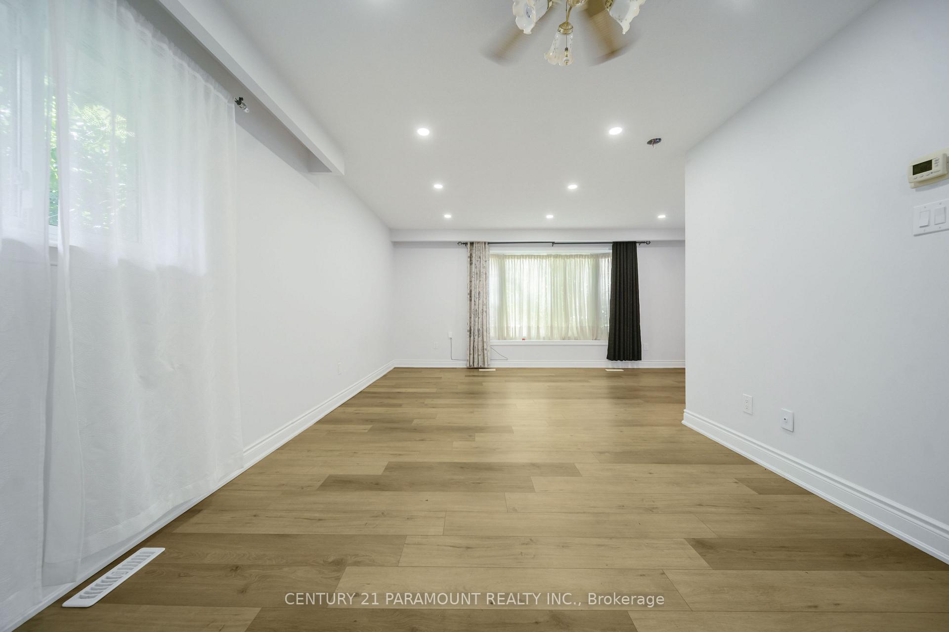 Photo 13 of 11 Gondola Crescent, Brampton, Northgate — HOMEH