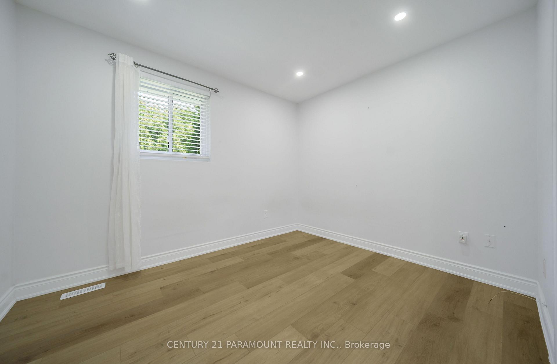 Photo 21 of 11 Gondola Crescent, Brampton, Northgate — HOMEH
