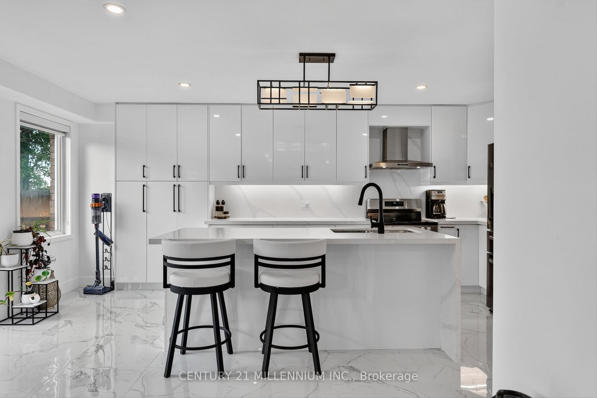 Photo 10 of 225 Lorne Court, Selwyn — HOMEH