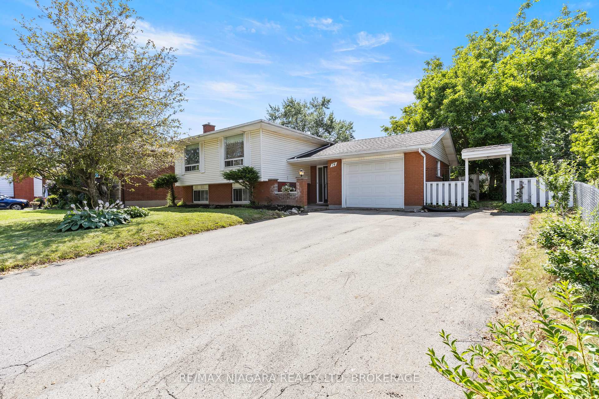 Photo 1 of 74 Westwood Crescent, Welland, Prince Charles — HOMEH