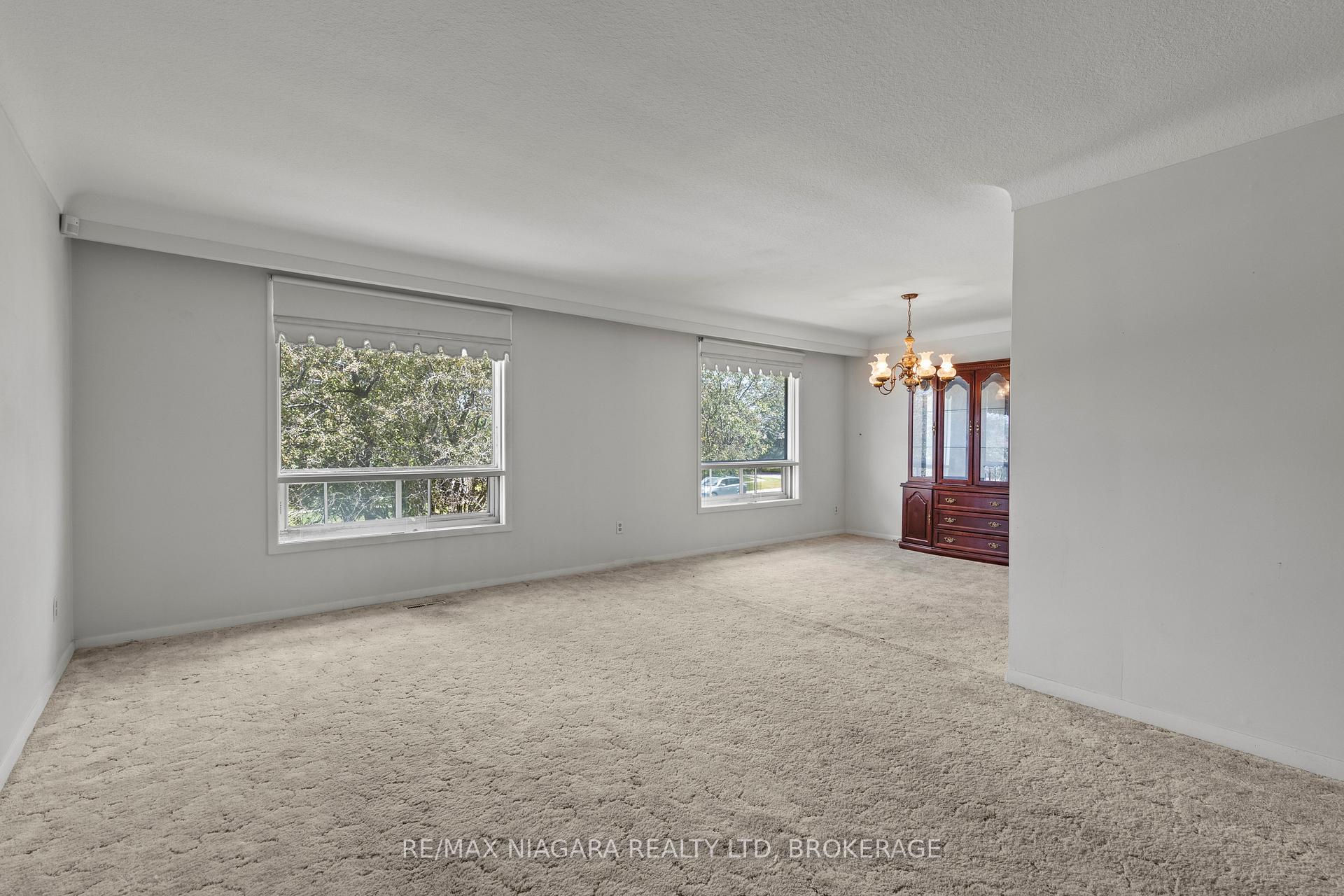 Photo 7 of 74 Westwood Crescent, Welland, Prince Charles — HOMEH