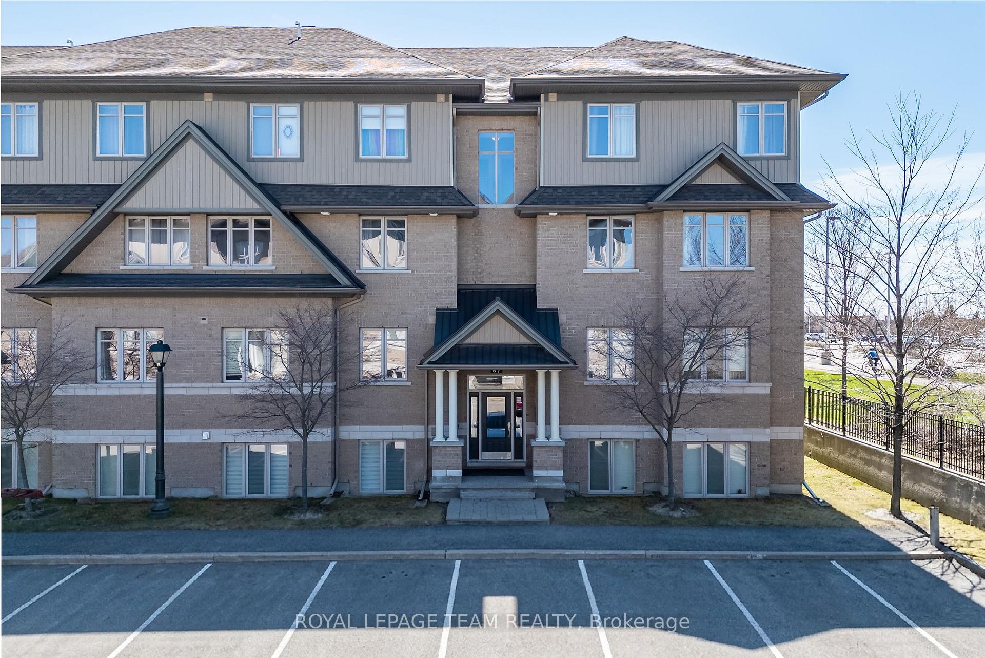 Photo 1 of Unit E, 67 Tipperary Private, Ottawa, Barrhaven - Longfields — HOMEH