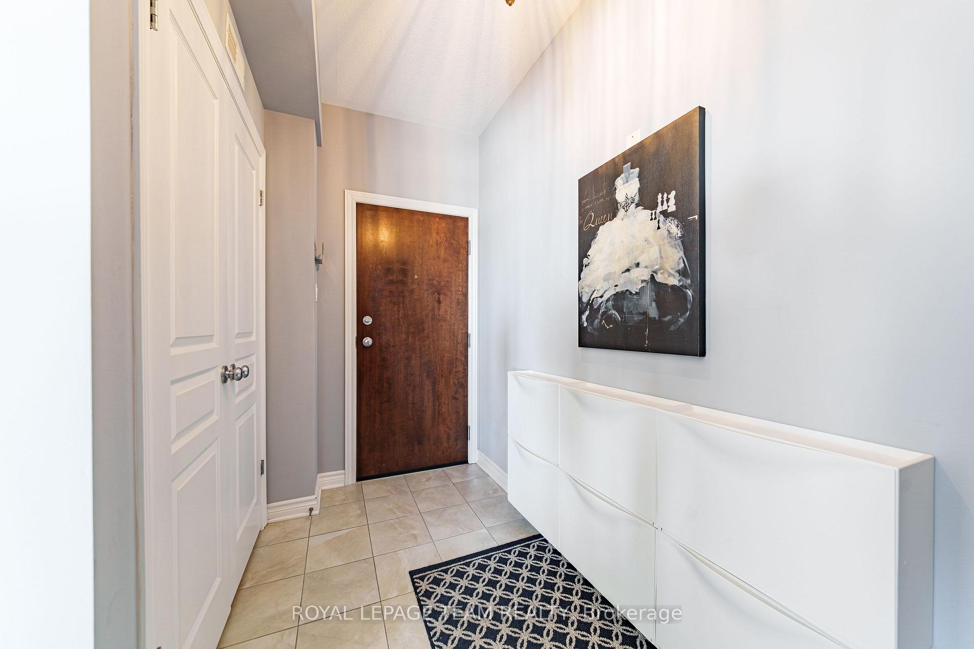 Photo 2 of Unit E, 67 Tipperary Private, Ottawa, Barrhaven - Longfields — HOMEH