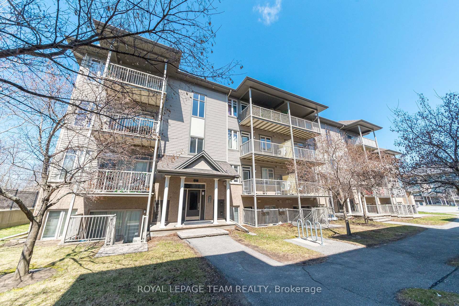 Photo 13 of Unit E, 67 Tipperary Private, Ottawa, Barrhaven - Longfields — HOMEH
