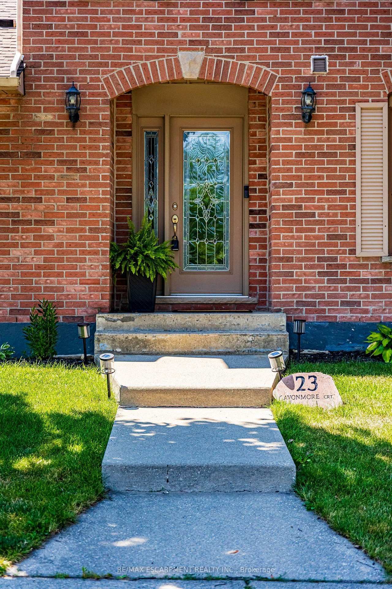 Photo 3 of 23 Avonmore Court, Hamilton, Randall — HOMEH