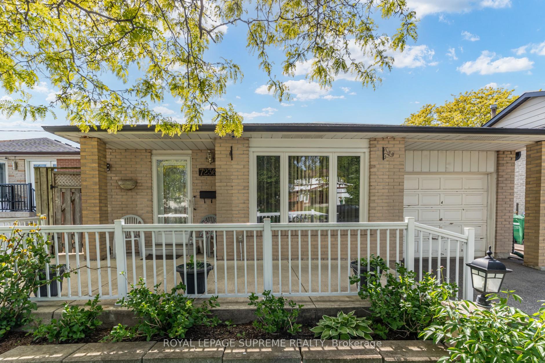 Photo 3 of 7236 Meyer Drive, Mississauga, Malton — HOMEH