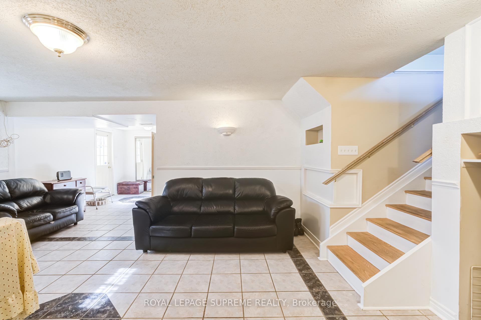 Photo 24 of 7236 Meyer Drive, Mississauga, Malton — HOMEH