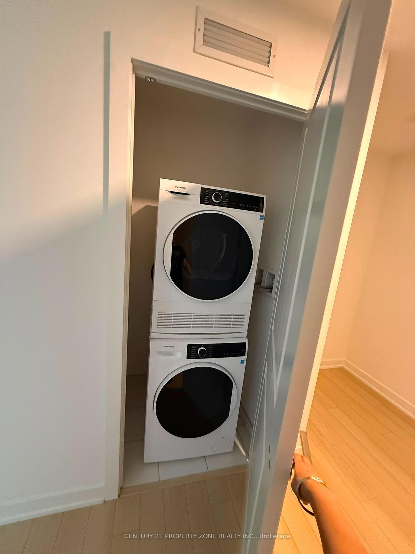 Photo 3 of Unit 2801, 15 Skyridge Drive, Brampton, Bram East — HOMEH