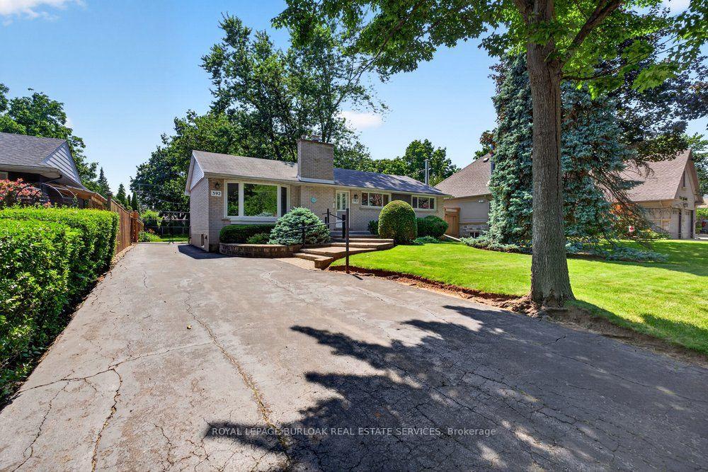 Photo 2 of 392 Henderson Road, Burlington, Shoreacres — HOMEH