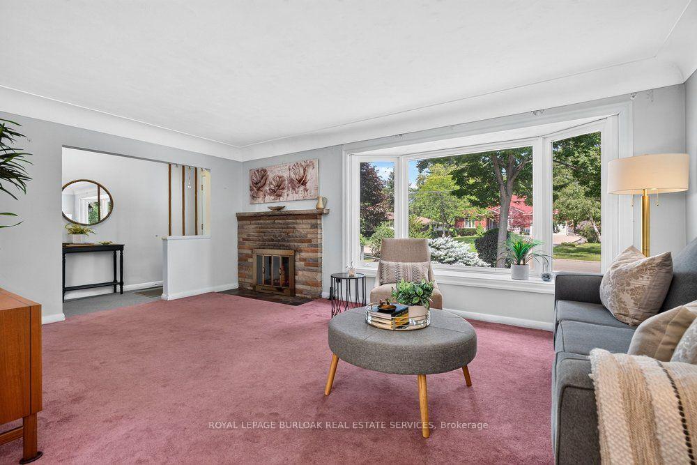 Photo 8 of 392 Henderson Road, Burlington, Shoreacres — HOMEH