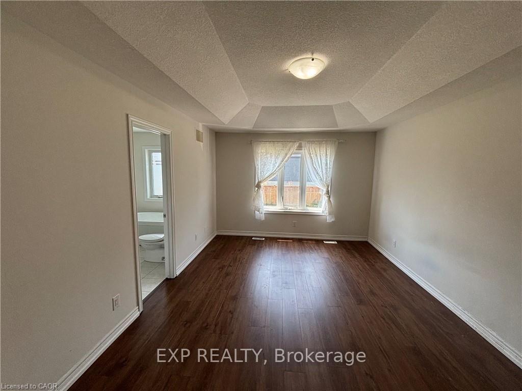 Photo 18 of 60 Reistwood Drive, Kitchener, Huron Park — HOMEH