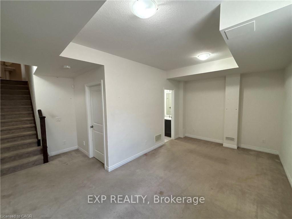 Photo 24 of 60 Reistwood Drive, Kitchener, Huron Park — HOMEH