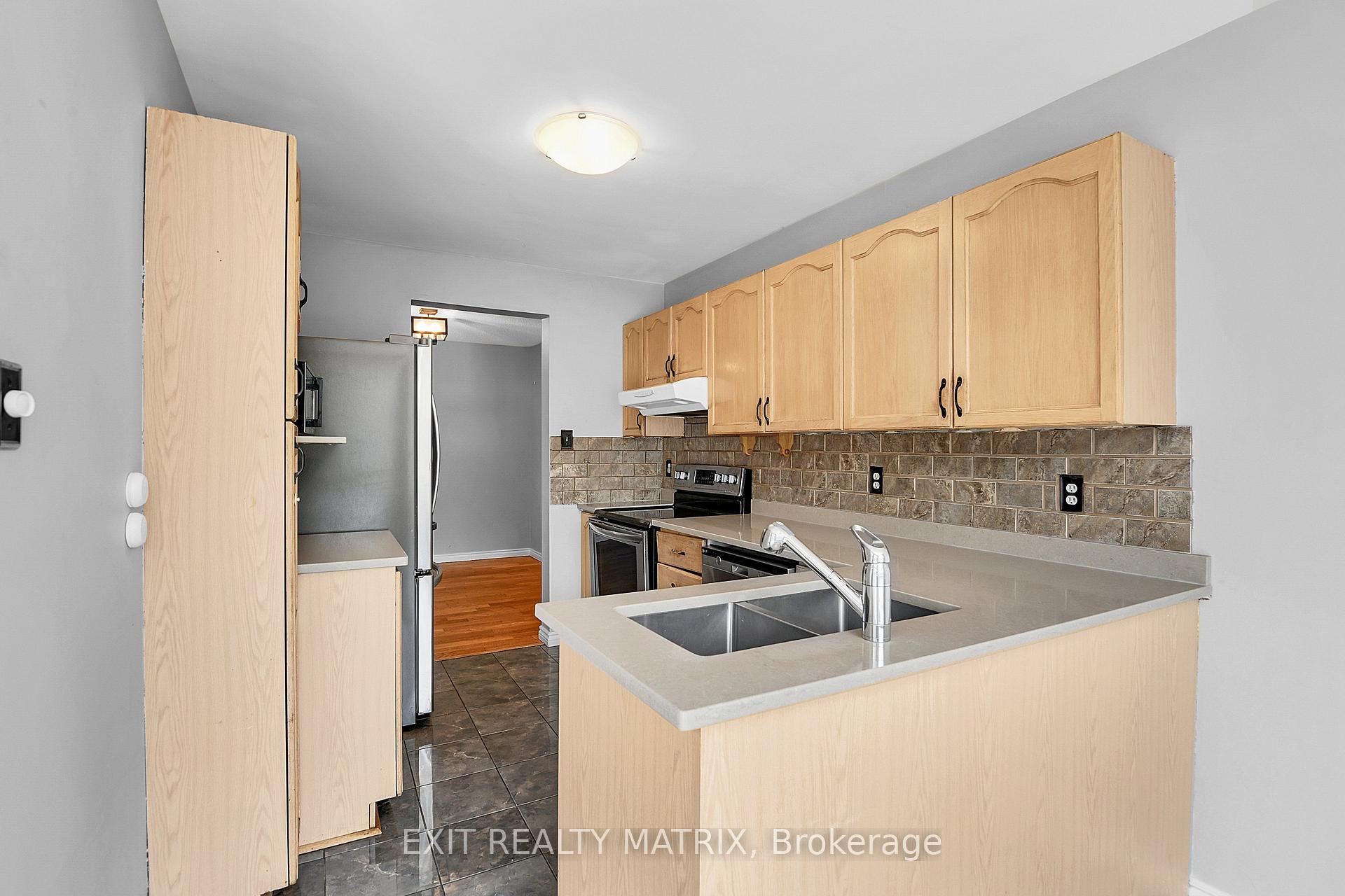Photo 14 of 59 Jackman Terrace, Ottawa, Kanata - Katimavik — HOMEH