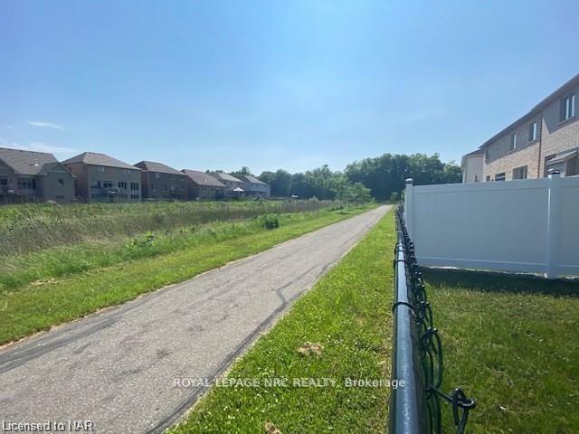 Photo 5 of 4592 Sixth Avenue, Niagara Falls, Cherrywood — HOMEH