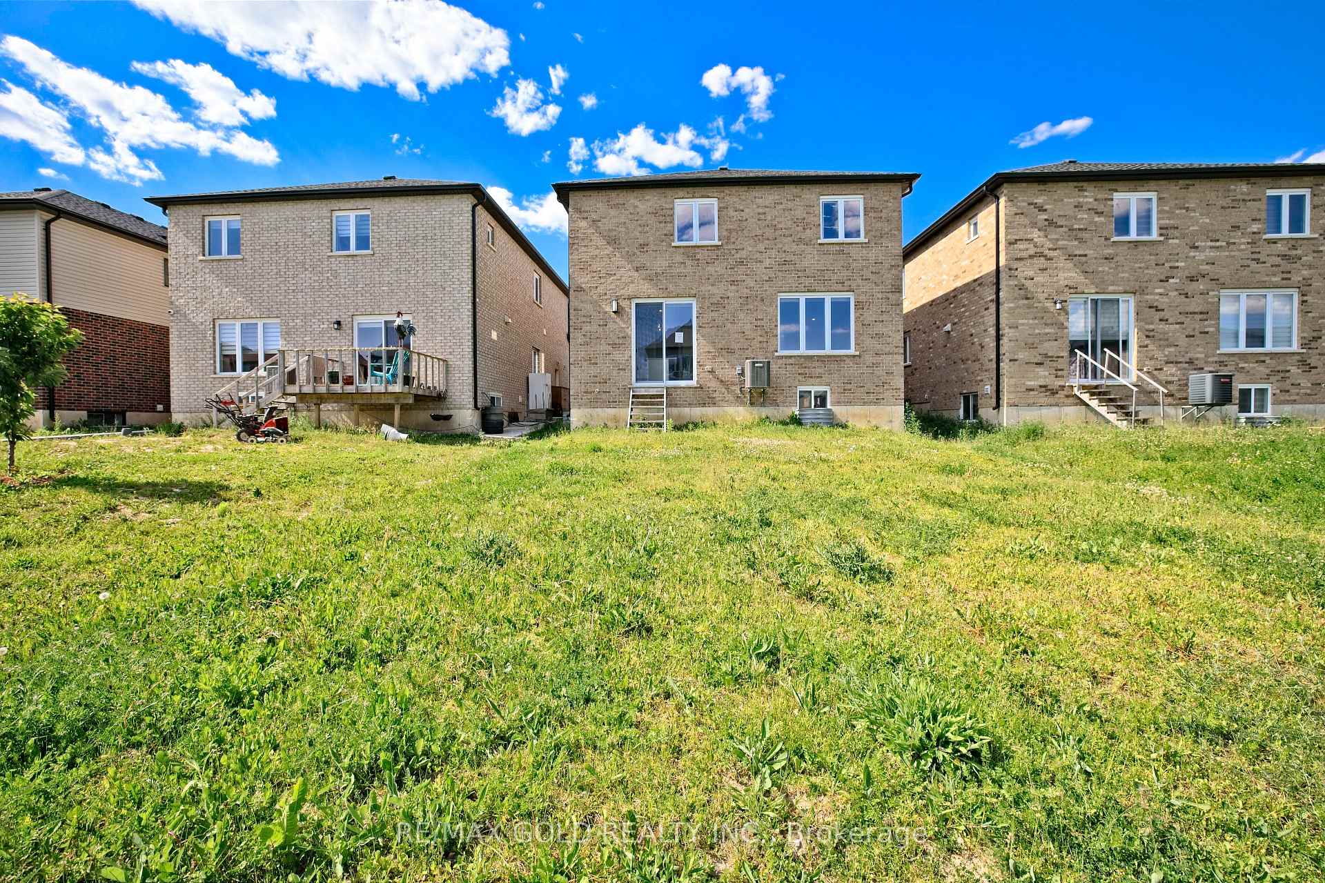 Photo 6 of 2606 Bateman Trail, London, South W — HOMEH
