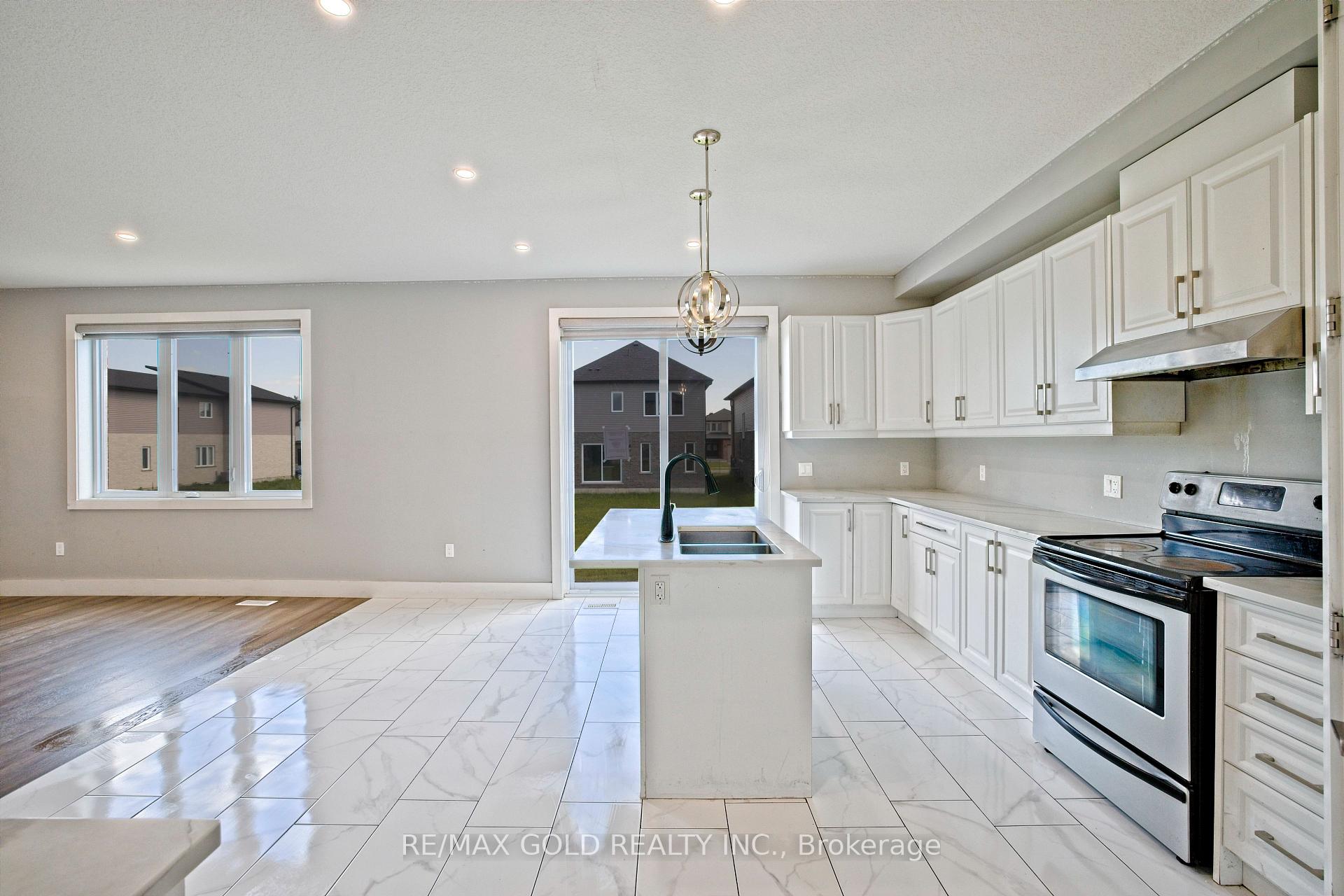 Photo 14 of 2606 Bateman Trail, London, South W — HOMEH