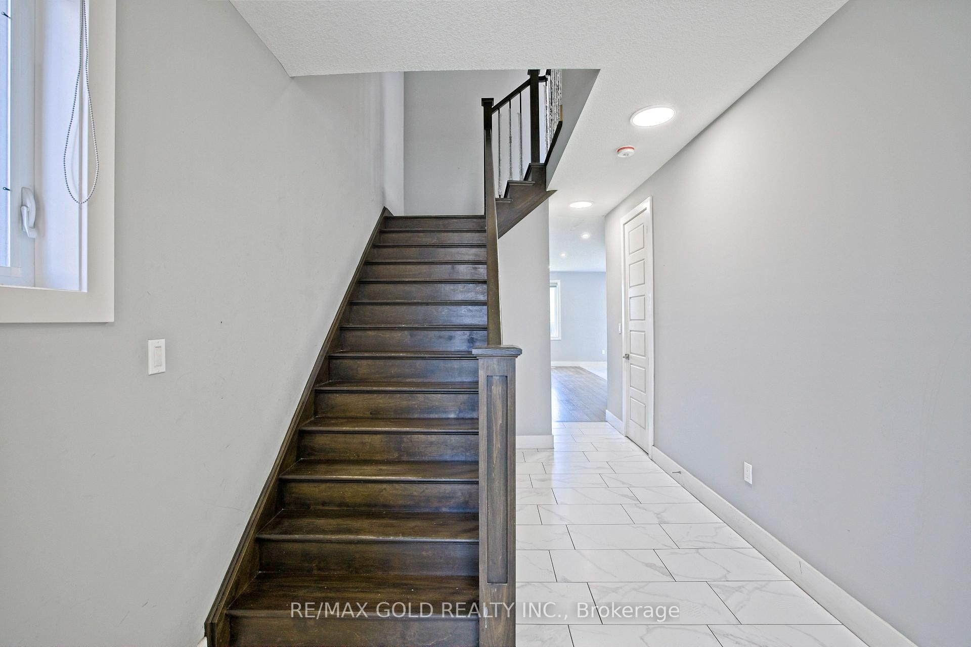 Photo 17 of 2606 Bateman Trail, London, South W — HOMEH
