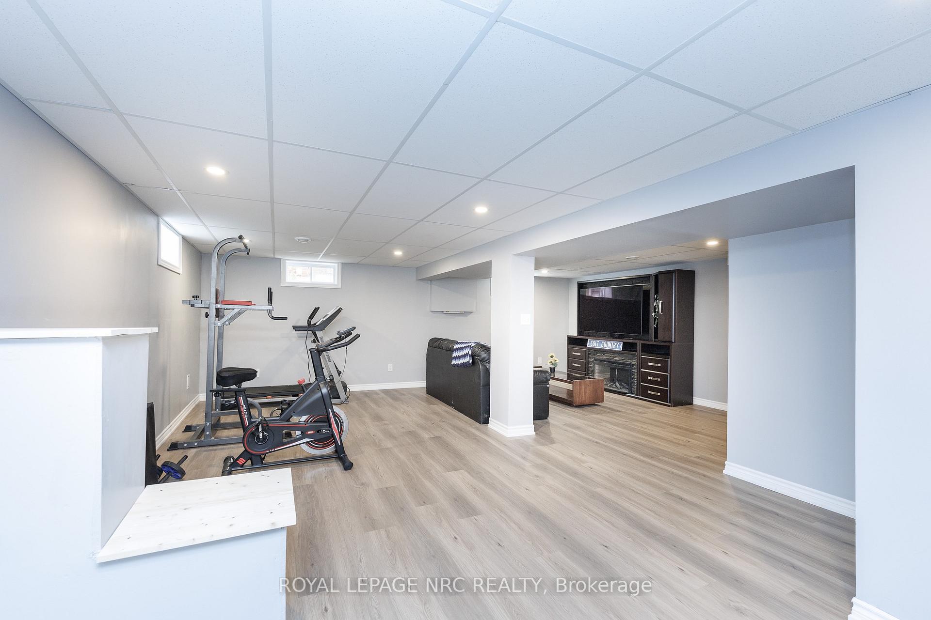 Photo 28 of 3676 Dorchester Road, Niagara Falls, Stamford — HOMEH