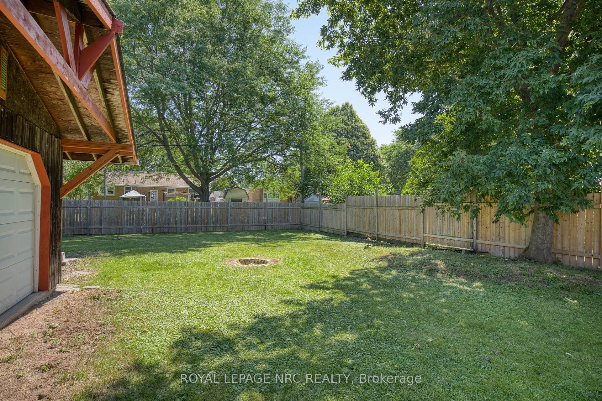 Photo 37 of 3676 Dorchester Road, Niagara Falls, Stamford — HOMEH