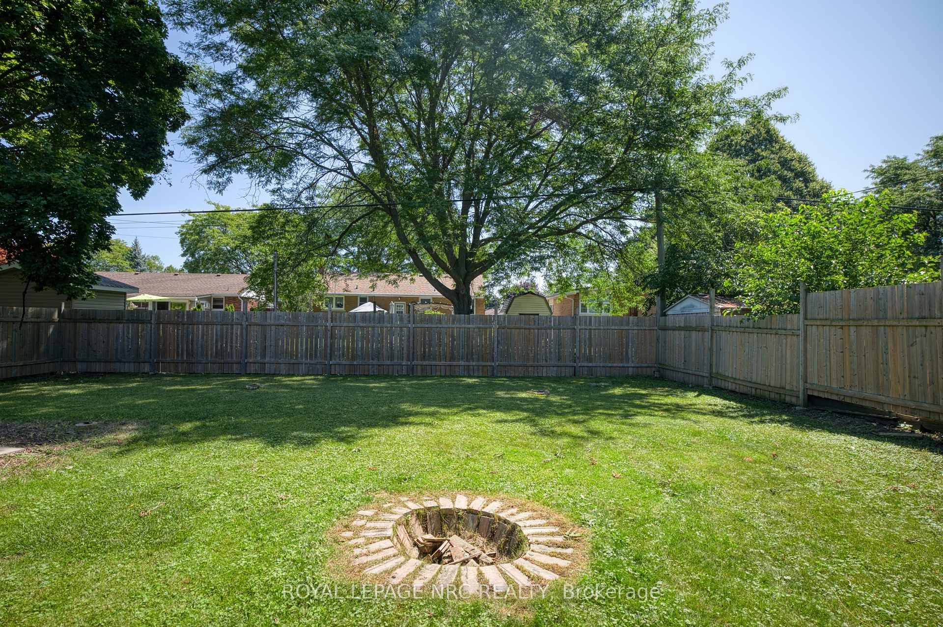 Photo 38 of 3676 Dorchester Road, Niagara Falls, Stamford — HOMEH