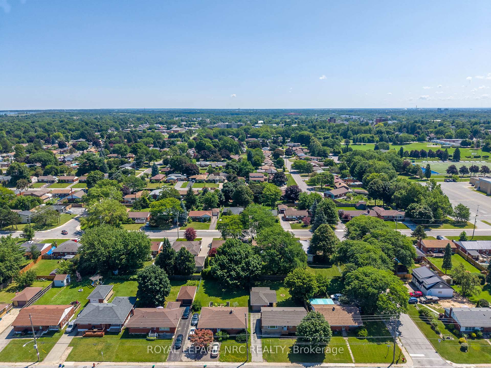 Photo 46 of 3676 Dorchester Road, Niagara Falls, Stamford — HOMEH
