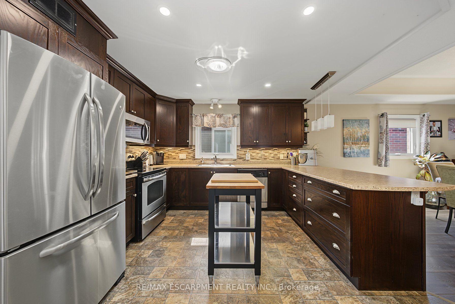 Photo 9 of 3913 Primrose Lane, Lincoln, Lincoln-Jordan/Vineland — HOMEH