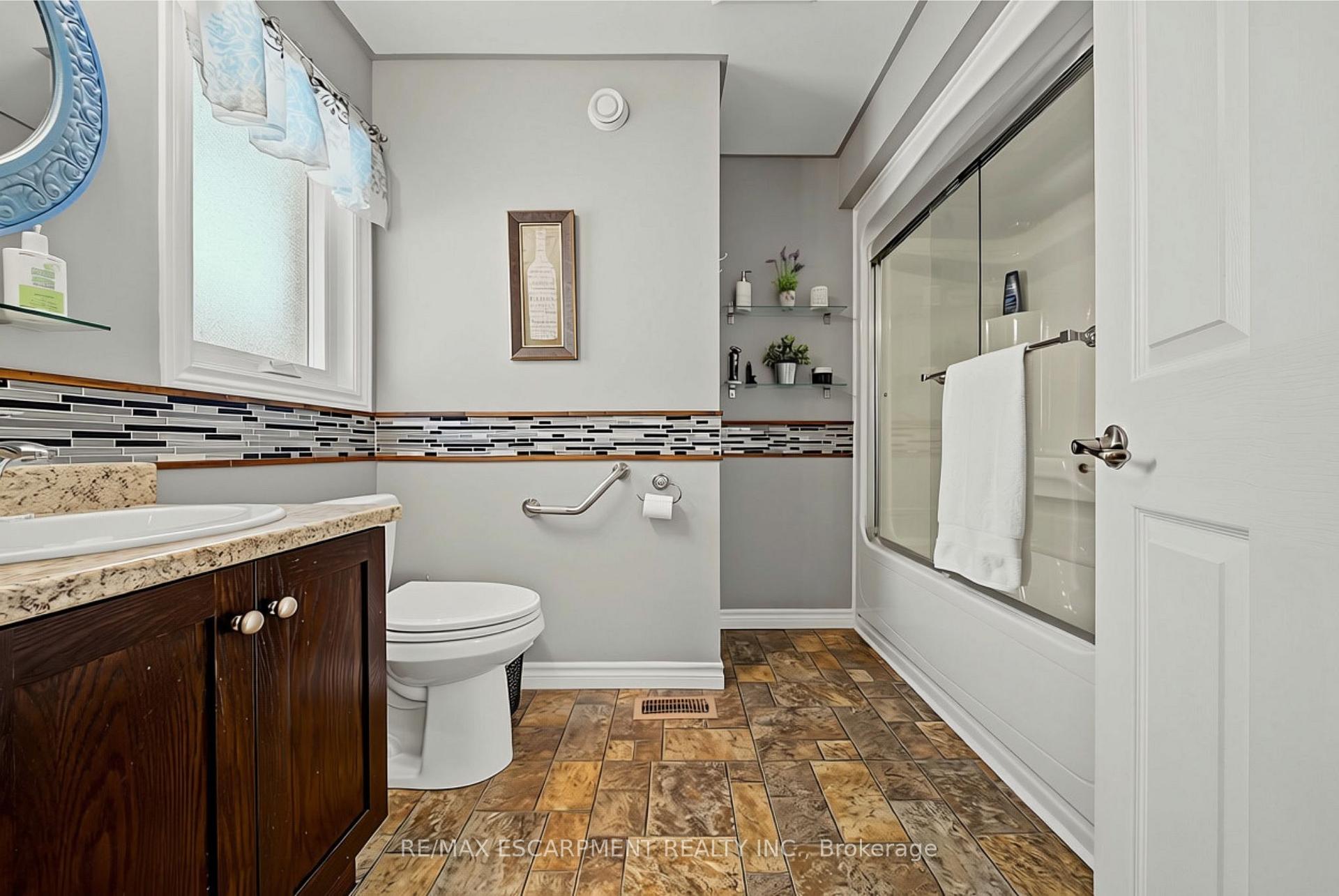 Photo 22 of 3913 Primrose Lane, Lincoln, Lincoln-Jordan/Vineland — HOMEH
