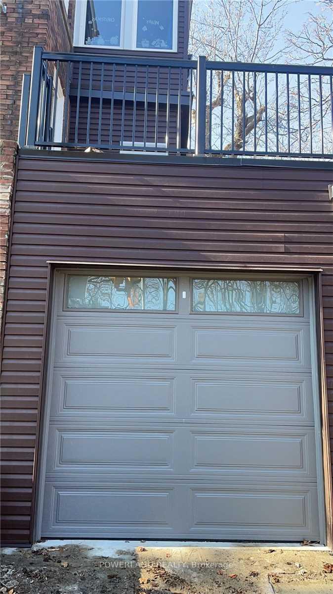 Photo 2 of Unit Bsmt, 2 St Annes Road, Toronto, Little Portugal — HOMEH