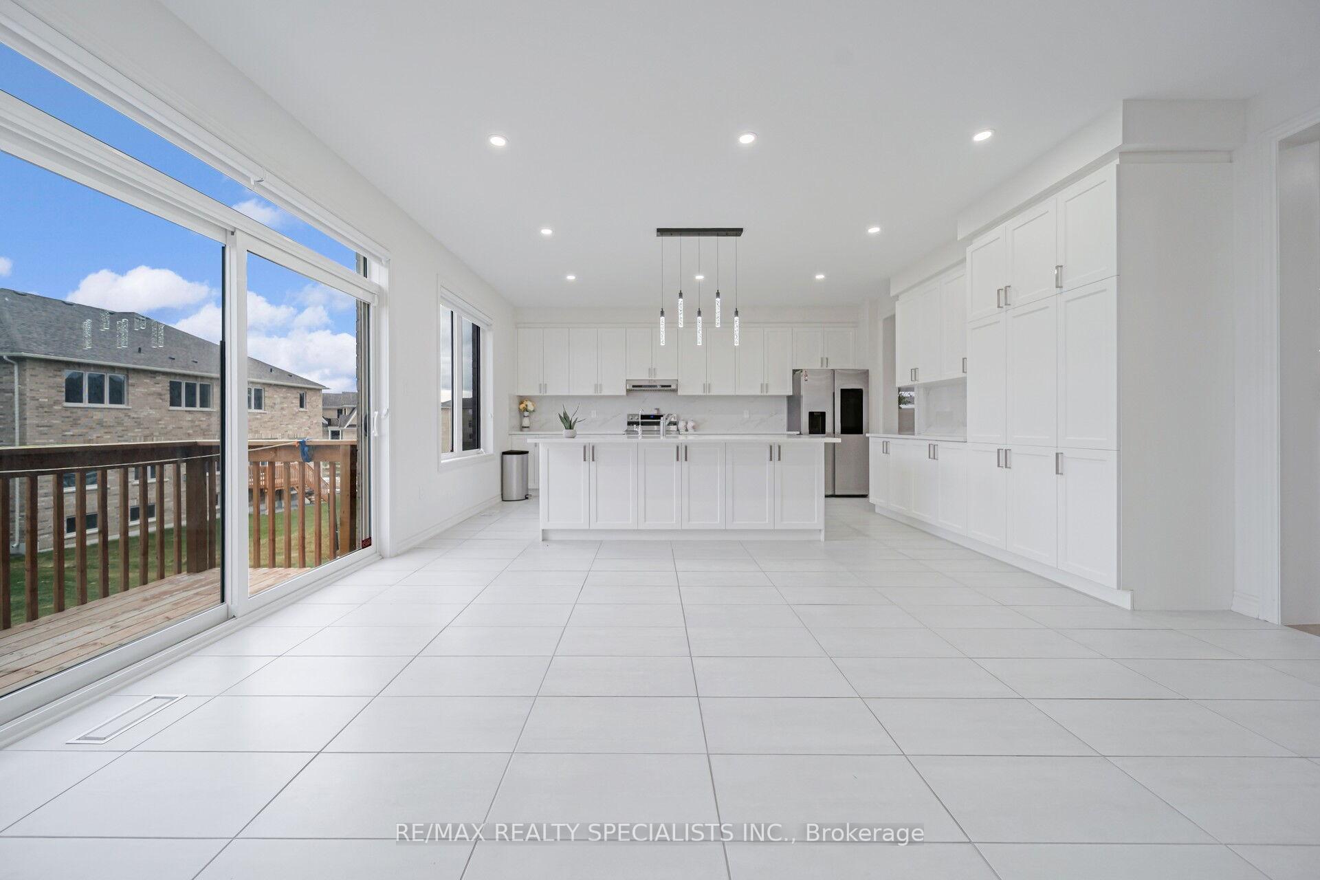 Photo 13 of 4 Elderberry Way, Adjala-Tosorontio, Colgan — HOMEH