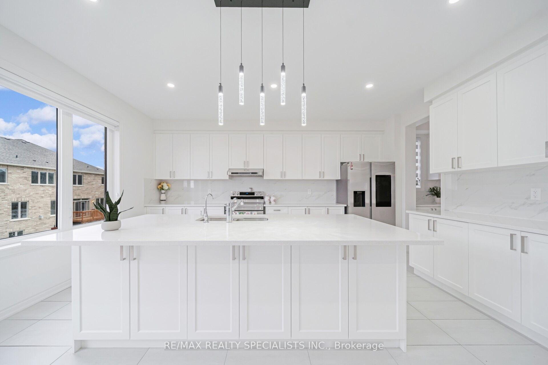 Photo 16 of 4 Elderberry Way, Adjala-Tosorontio, Colgan — HOMEH