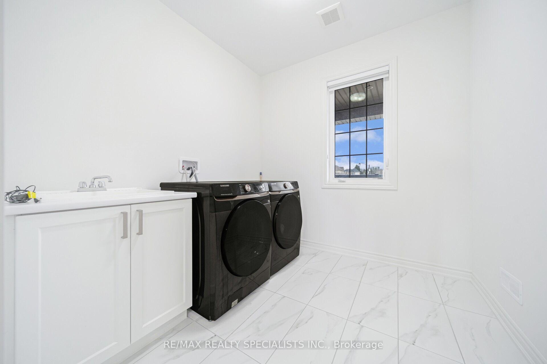 Photo 27 of 4 Elderberry Way, Adjala-Tosorontio, Colgan — HOMEH
