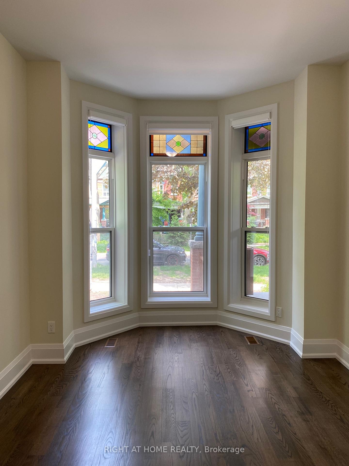 Photo 3 of Unit Apt 1, 88 Brunswick Avenue, Toronto, University — HOMEH