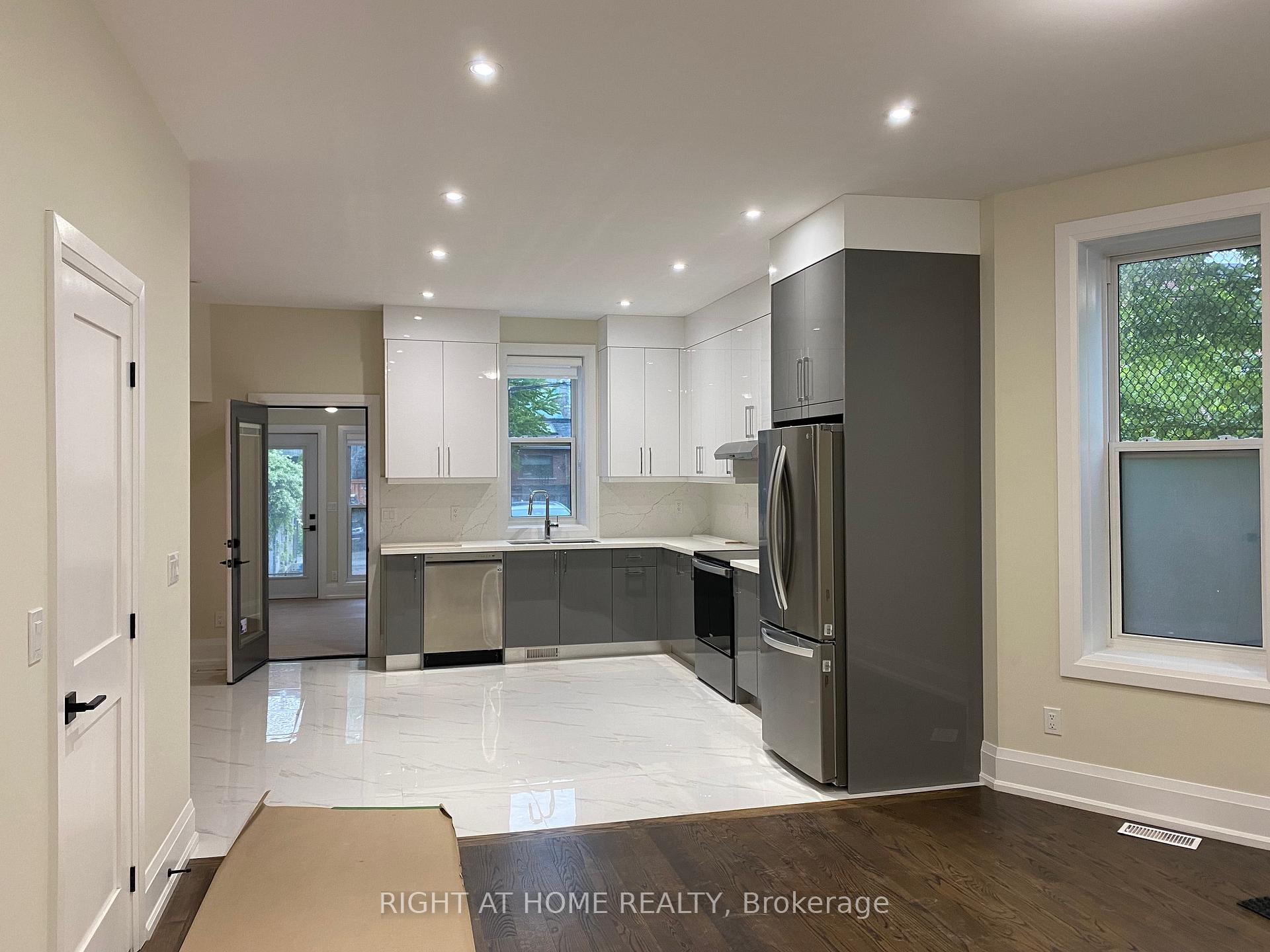 Photo 5 of Unit Apt 1, 88 Brunswick Avenue, Toronto, University — HOMEH