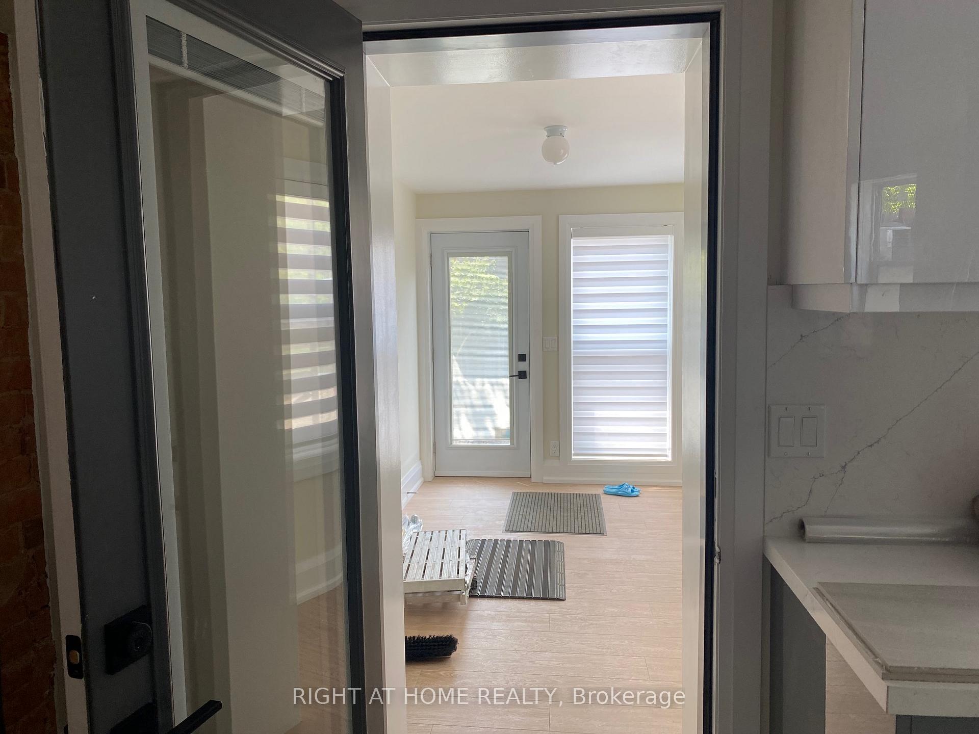 Photo 6 of Unit Apt 1, 88 Brunswick Avenue, Toronto, University — HOMEH
