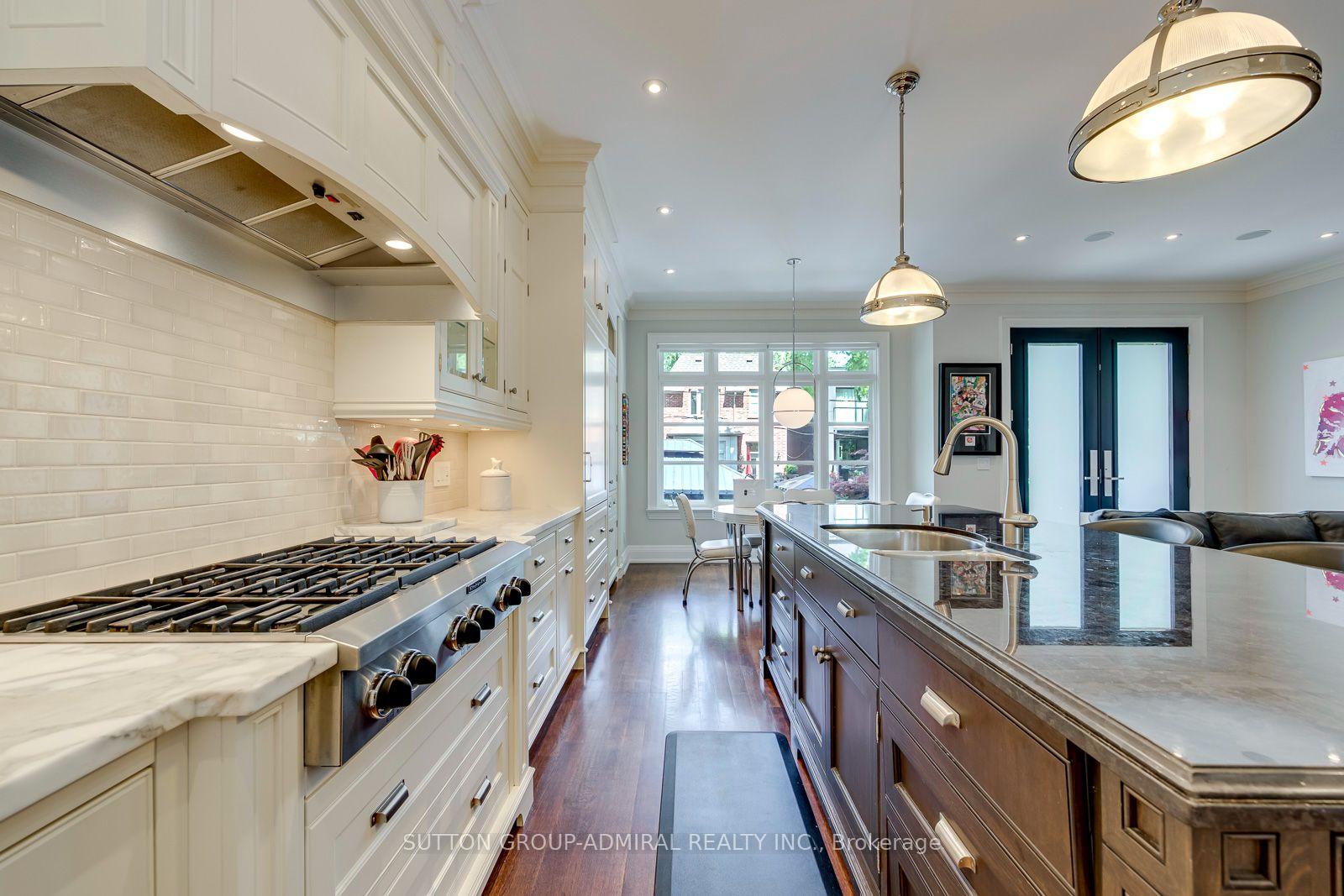 Photo 20 of 220 Joicey Boulevard, Toronto, Bedford Park-Nortown — HOMEH