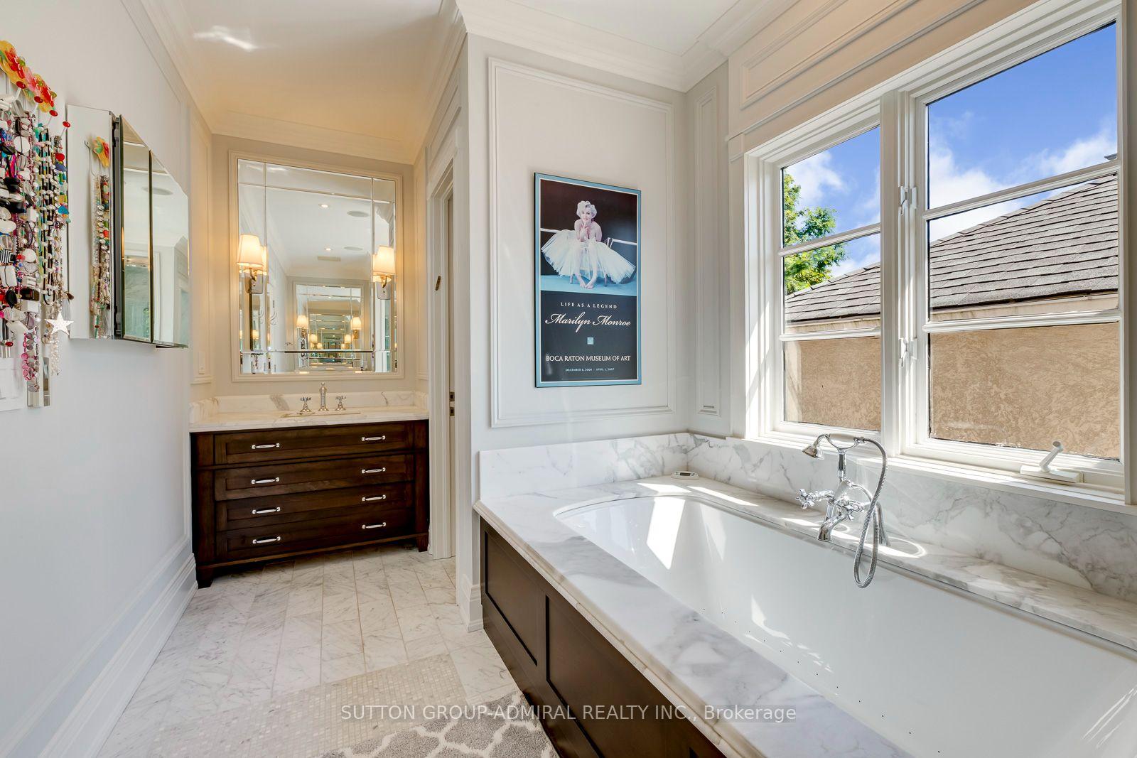 Photo 33 of 220 Joicey Boulevard, Toronto, Bedford Park-Nortown — HOMEH