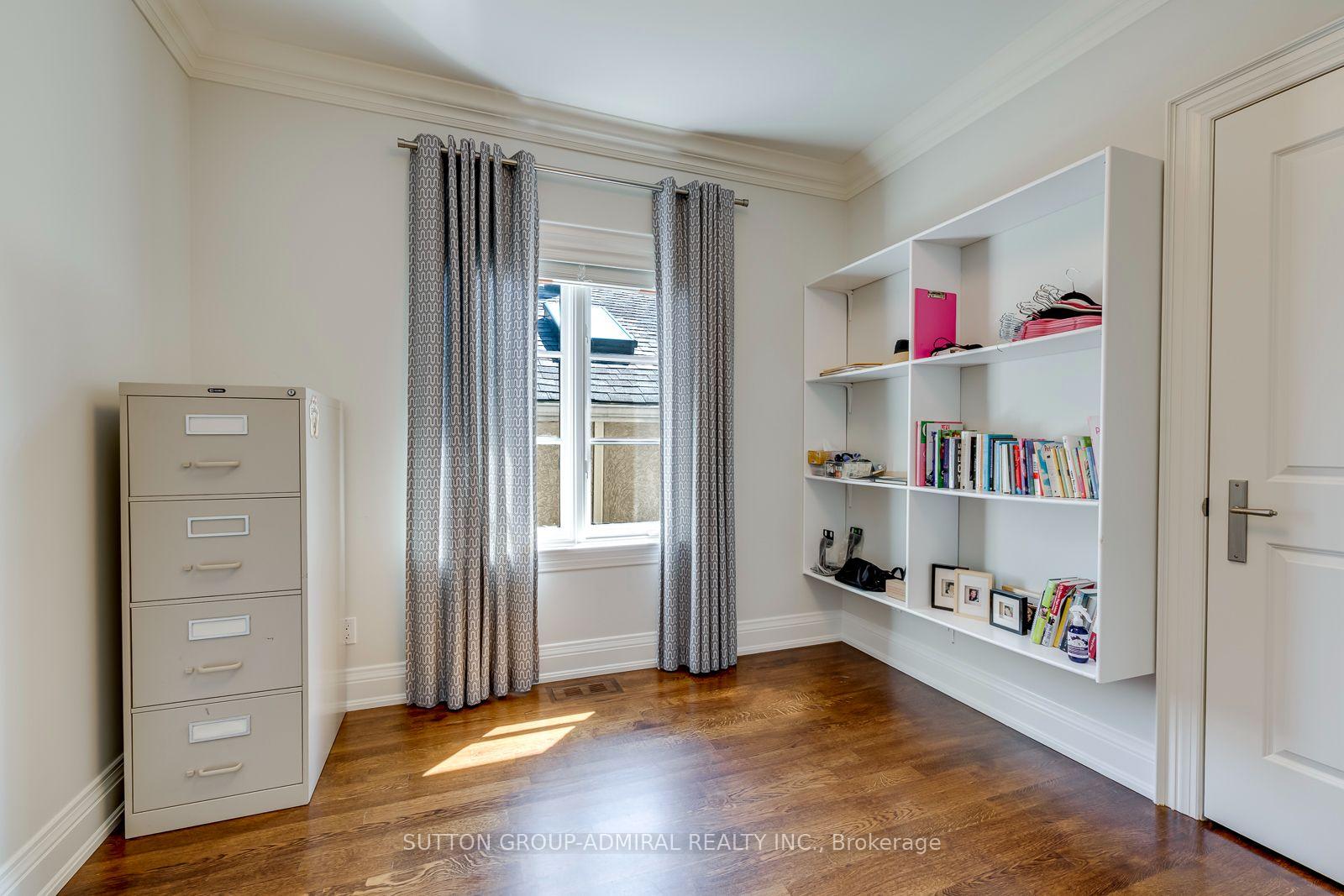 Photo 35 of 220 Joicey Boulevard, Toronto, Bedford Park-Nortown — HOMEH