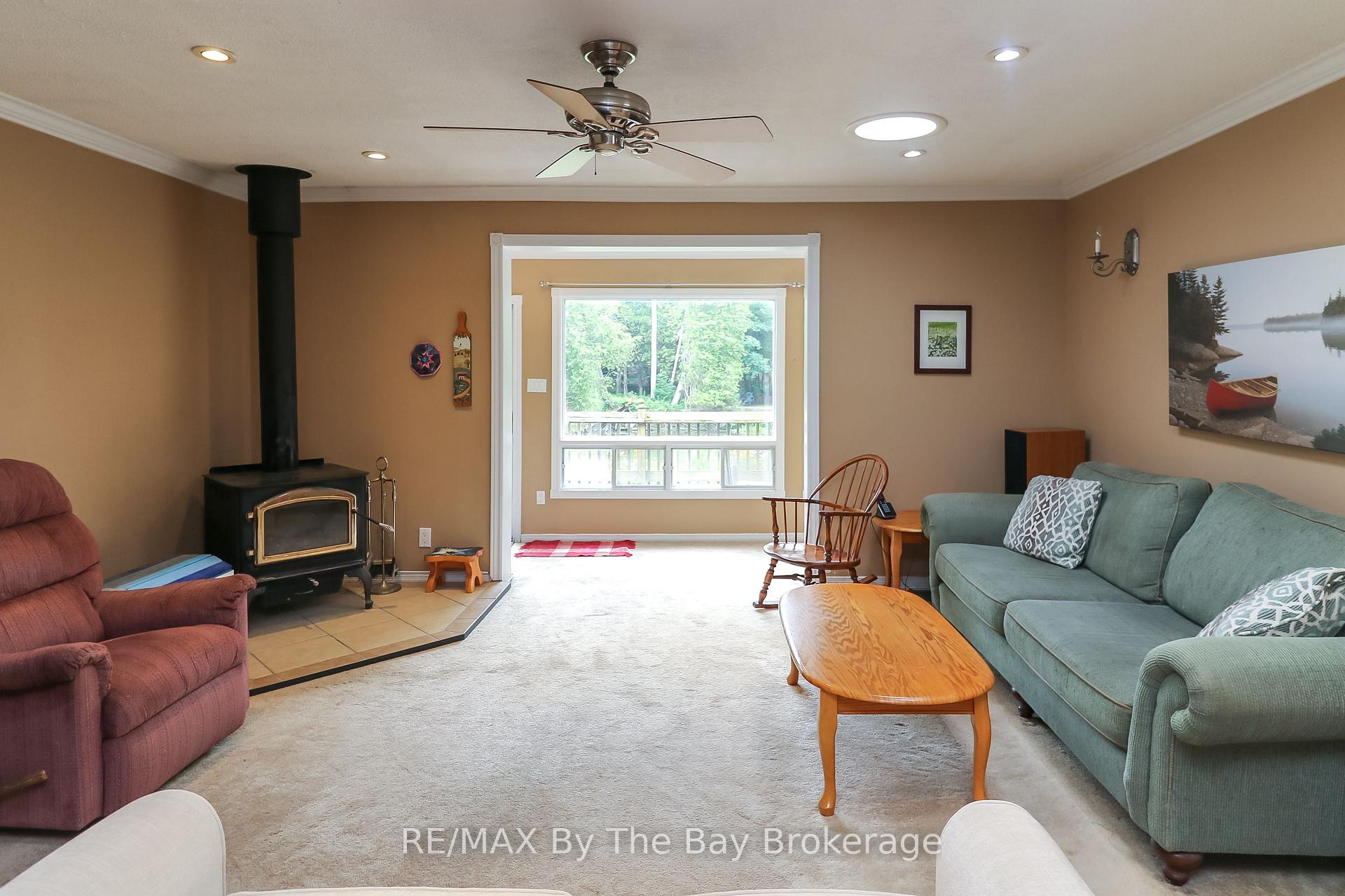 Photo 9 of 116 Stroud Crescent, Wasaga Beach — HOMEH