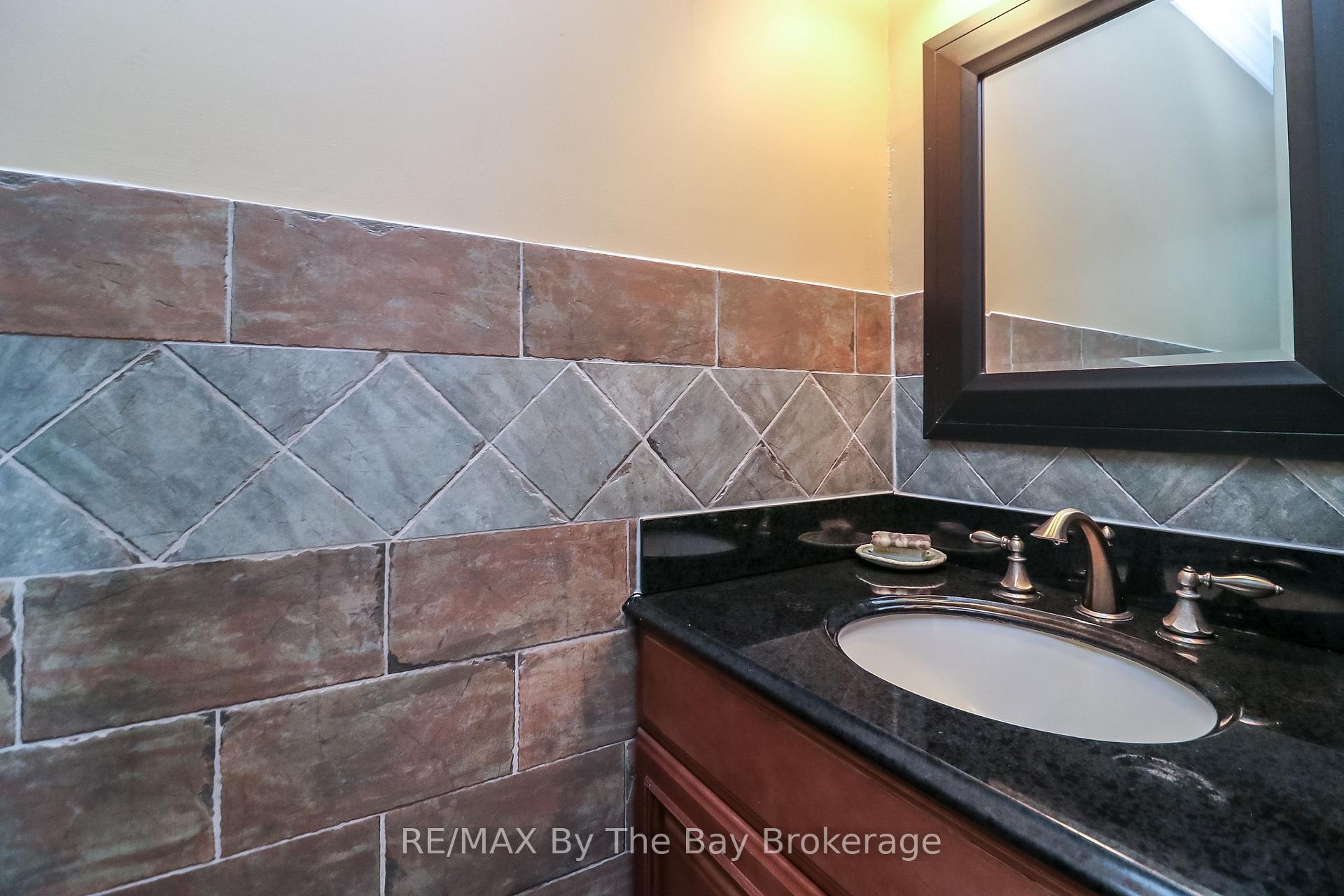 Photo 24 of 116 Stroud Crescent, Wasaga Beach — HOMEH
