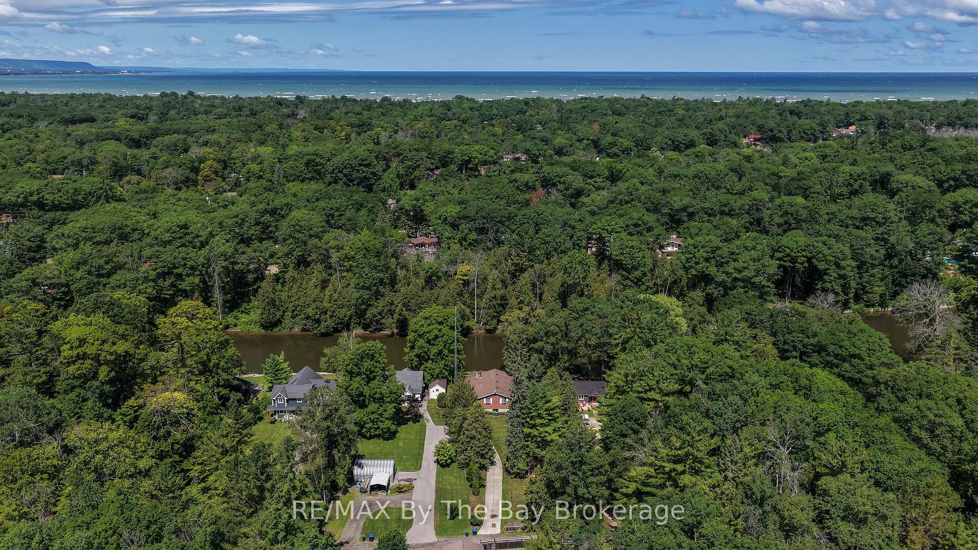 Photo 43 of 116 Stroud Crescent, Wasaga Beach — HOMEH