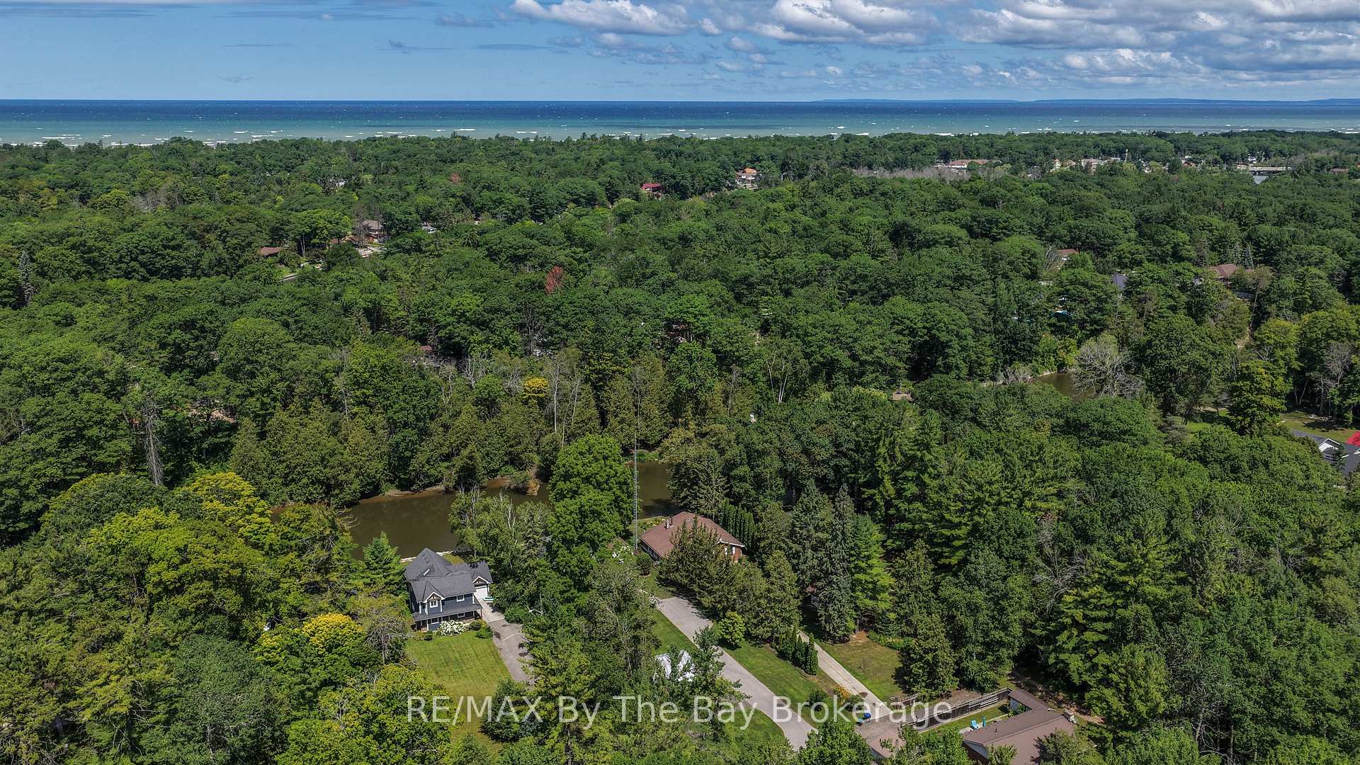 Photo 44 of 116 Stroud Crescent, Wasaga Beach — HOMEH