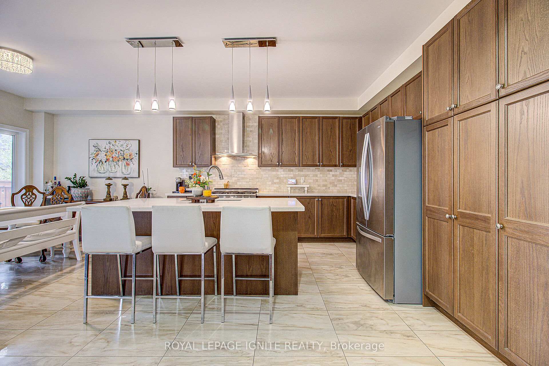 Photo 7 of 19 Hackett Street, New Tecumseth, Alliston — HOMEH