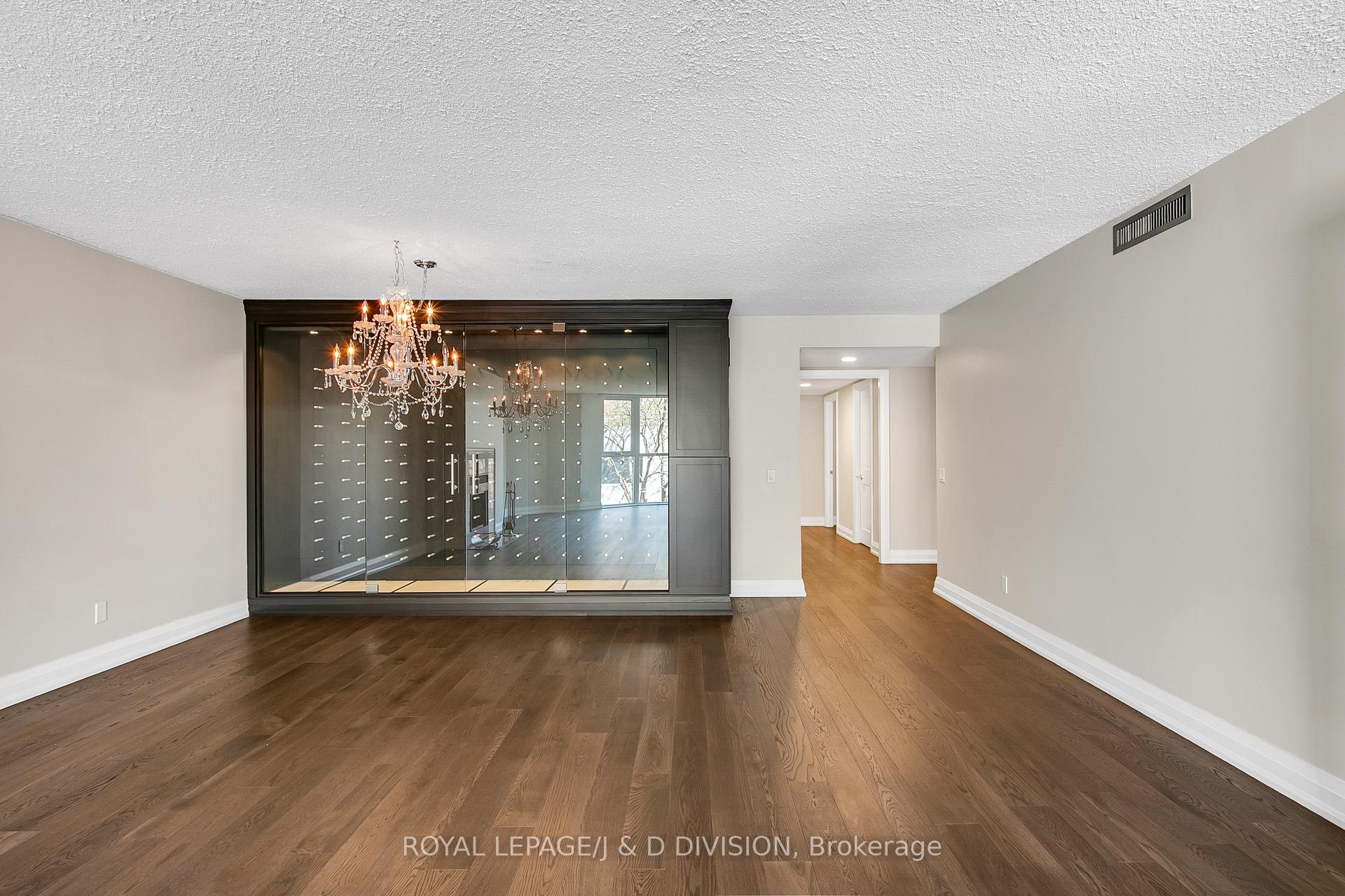 Photo 11 of Unit 405, 25 George Street, Toronto, Church-Yonge Corridor — HOMEH
