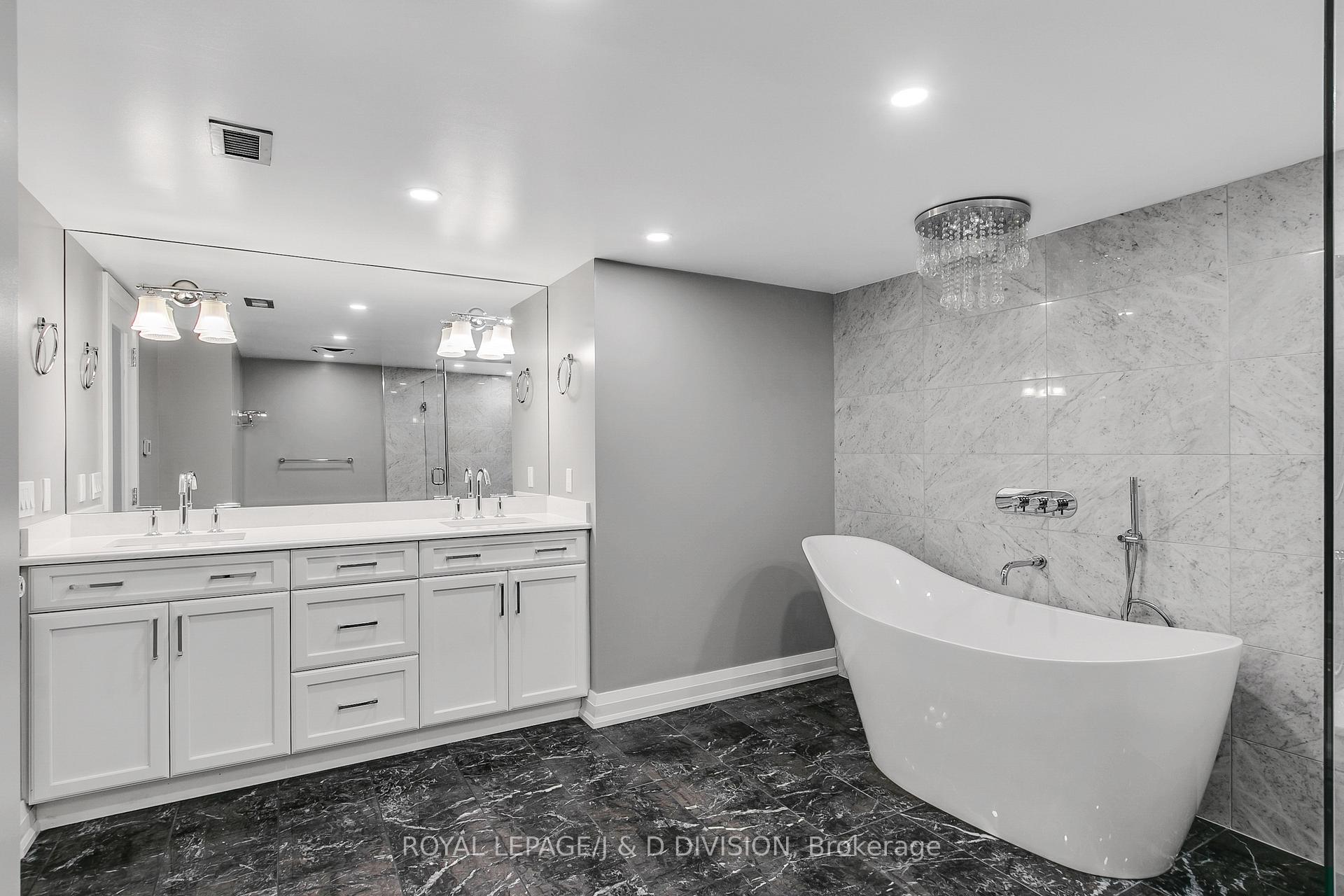 Photo 25 of Unit 405, 25 George Street, Toronto, Church-Yonge Corridor — HOMEH